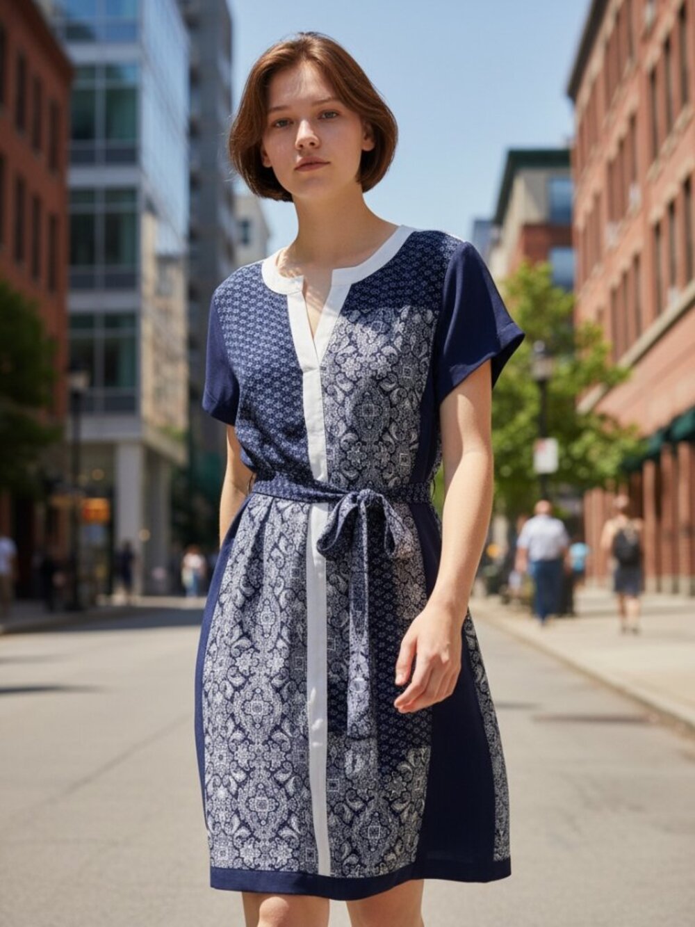 Daisy Fuentes Navy and White V-Neck Tie-Waist Dress, Size L